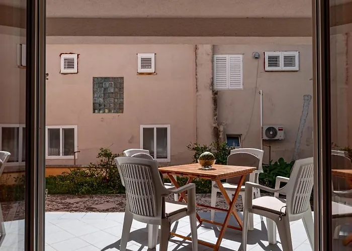 Peljeska أوروبيتش